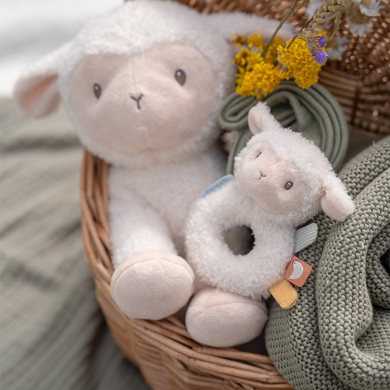 Petit hochet mouton, tout doux. Nouveauté Little Dutch collection Little Farm.
