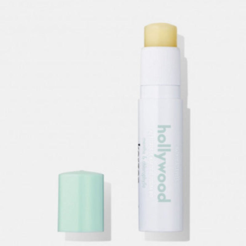 La senteur Hollywood vous transporte par son arôme régressif de chewing gum à la menthe et de dentifrice à la chlorophylle, pour une fraîcheur intense assurée. Assemblage olfactif : Menthe & Chlorophylle.