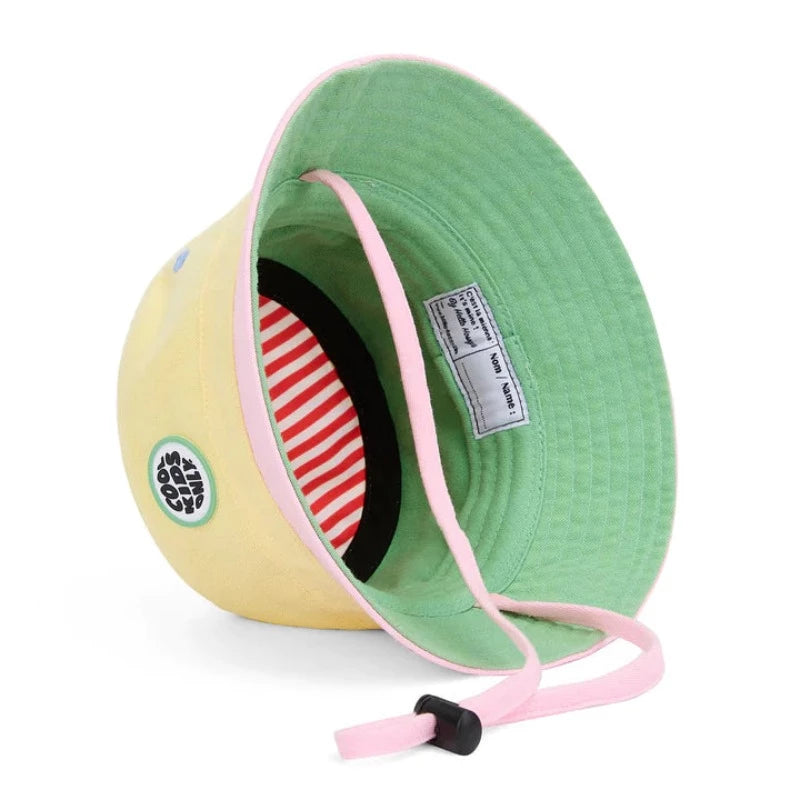 Mini Sorbet, un bob Hello Hossy, qui cartonne depuis son lancement. Couleurs pastel, une gamme fraîche, colorée et créative Couleurs : Jaune, Rose, Vert, Pastel. Matières : 100% éco-responsables. Fabriqué sans phtalates, sans AZO, sans organostanniques. Avec une faible teneur en cadmium et sont certifiés EN71, REACH, SGS.