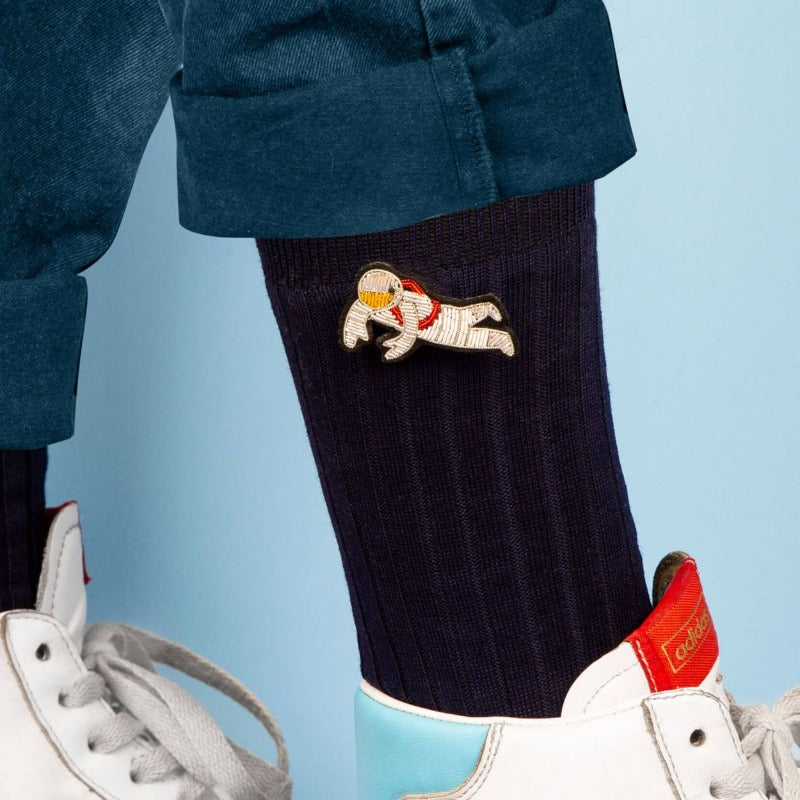 Broche brodée main - Cosmonaute
