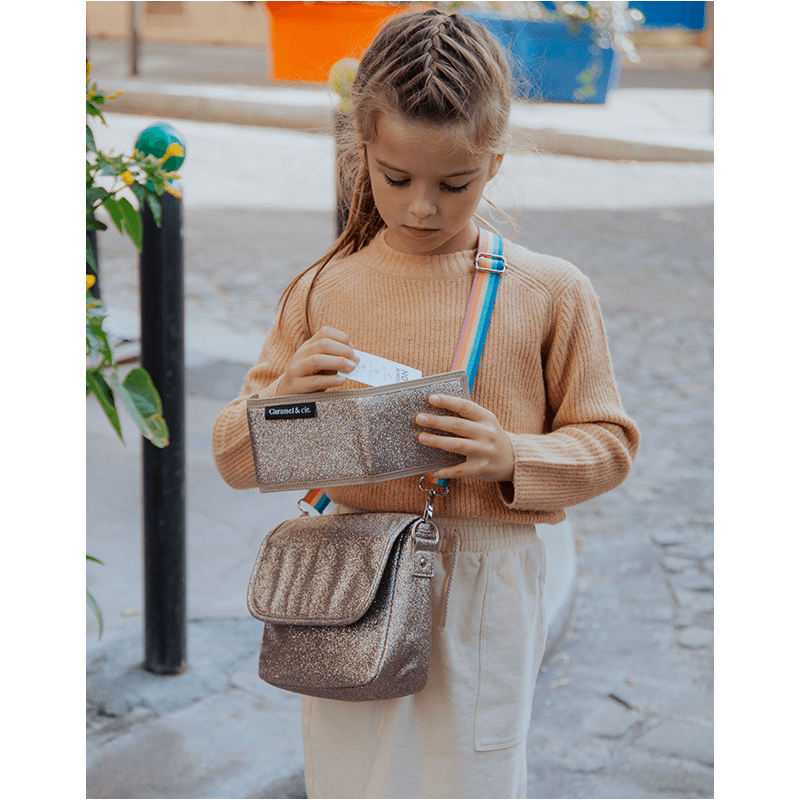 POrte-feuille pailletée de la marque Caramel et Cie