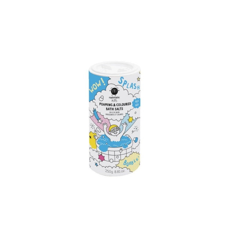 Sels de bain moussants et colorés bleus. Saupoudrez sous l’eau du robinet : le bain mousse et devient bleu ! Formule douce, hydratante et relaxante. Conseil de pirate : si vous n'en mettez pas assez, ça risque de moins mousser.