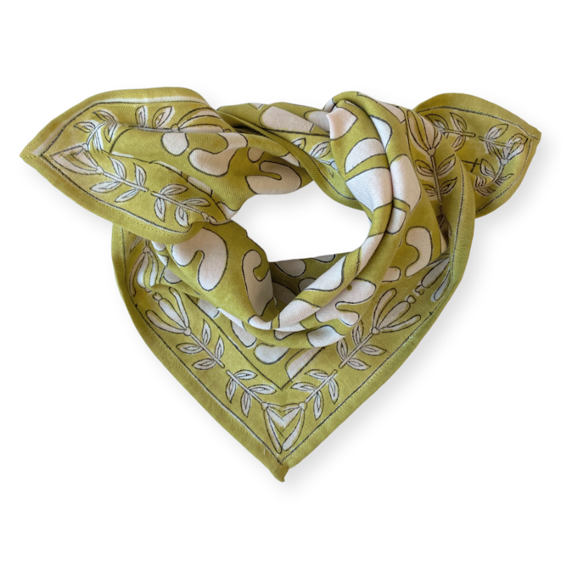 Foulard apaches collection artistic en couleur Anis