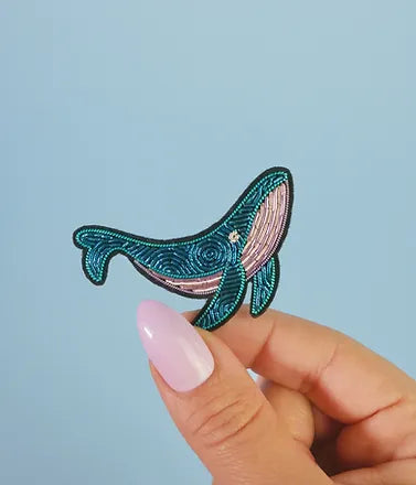 Broche brodée - Baleine