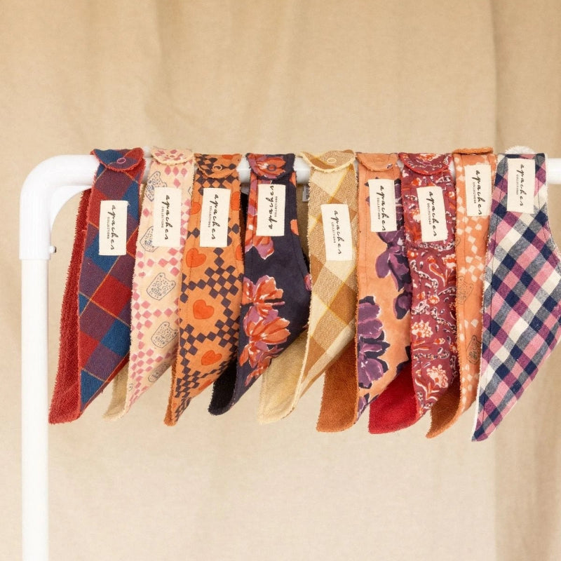 Nouvelle collection automne hiver 2025 de bavoirs Bami Apaches Collection chez Maison Moon