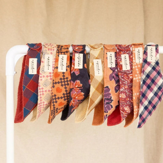 Nouvelle collection automne hiver 2025 de bavoirs Bami Apaches Collection chez Maison Moon