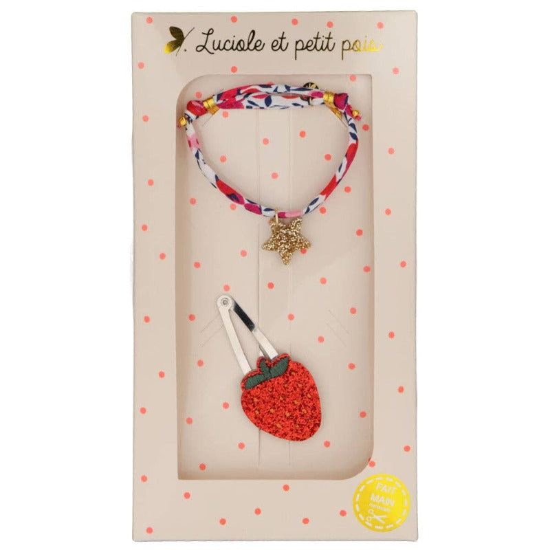  coffret comprend une barrette fraise (pince clic clac 5 cm) et un bracelet Liberty Wiltshire rouge d'une étoile dorée