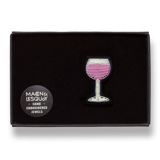 broche brodée macon et lesquoy representant un verre de rosé pour la nouvelle collection RIVIERA printemps été 2023