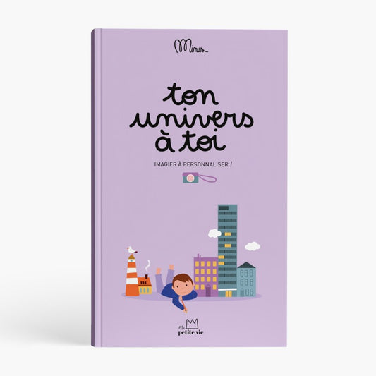 Un tout nouvel imagier pour les tout-petits pour expliquer la diversité.  Une vraie ouverture sur le monde qui les entoure.  Au fil des pages, votre enfant va s'apercevoir qu’il y a d’autres styles de maisons que la sienne, découvrir que les repas peuvent être super variés, qu’il y a une infinité de possibilités pour  choisir ses vêtements... Chaque thème est personnalisable en y ajoutant une photo de son univers à lui !